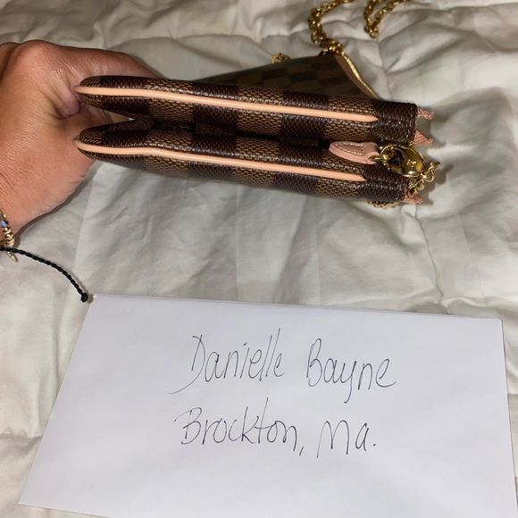 Louis Vuitton Pochette Double Zip - Picture 4 of 10